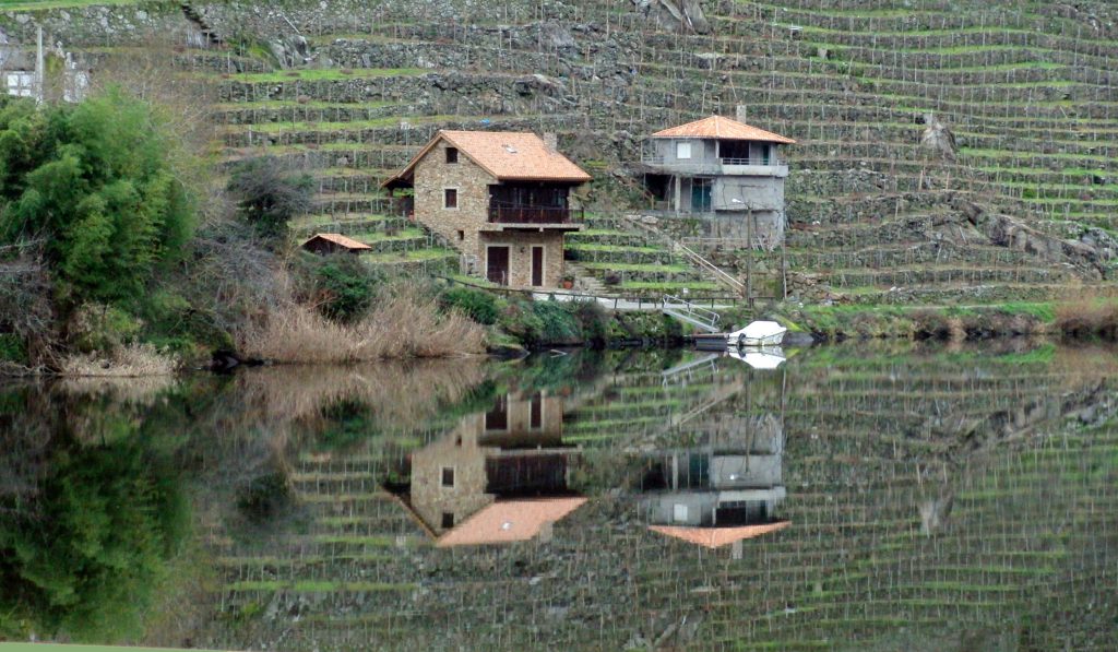 Ribeira Sacra (Chantada desde Saviñao) by Amio Cajander