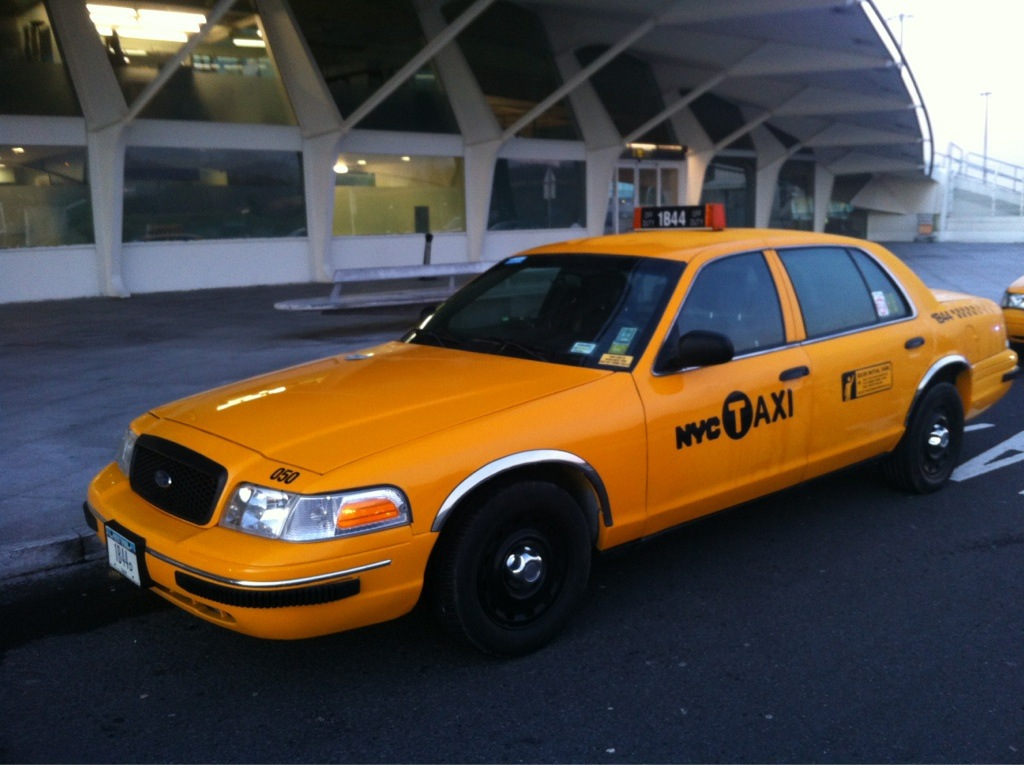 Diferentes Formas De Contratar Un Servicio De Taxi Taxiberia Europe